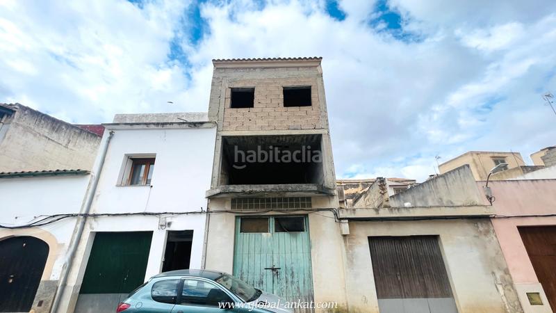Foto 6a1b2eaa-b536-4d4c-9a1f-a990f2369959. Edificio  en buc (e2008) en Felanitx poble Felanitx