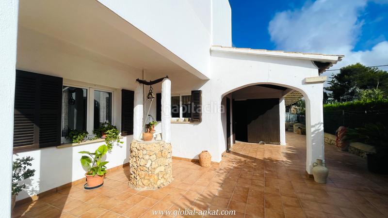 Foto e34b767a-790a-4b59-8866-e3eab1f296eb. Chalet con camino parcheggio piscina in Cala d´Or Santanyí