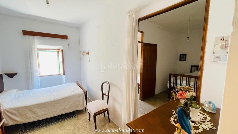 Foto 27d338c2-415f-4f42-acee-c98cb9f92726. Casa adosada típica casa mallorquina (ref. c20290) en Felanitx