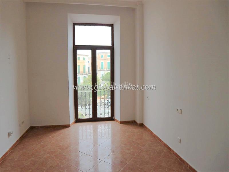 Foto c933df38-438e-438c-b78e-a82364f70347. Location appartement avec cheminée chauffage parking dans Felanitx