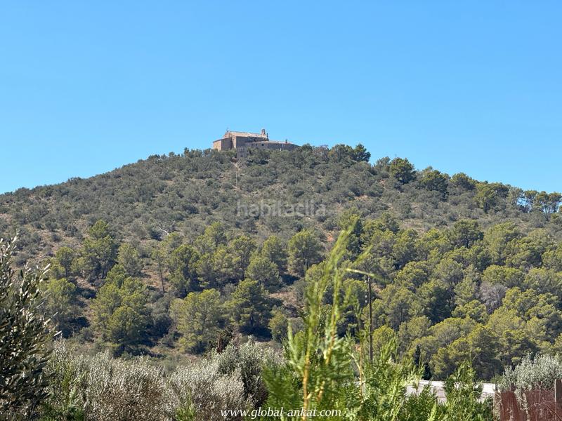 Foto 8cf1535b-f4b7-4d1b-adb5-f25f962ce69f. Masia amb xemeneia a Porreres