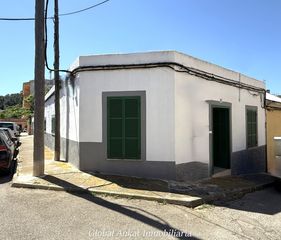 Casa aparellada a Felanitx Poble. Encantadora planta baja con amplio patio y garaje (ref. c20315)