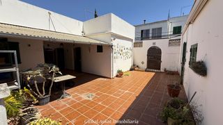 Maison jumelée à Felanitx Poble. Exclusiva propiedad en esquina: confort y versatilidad en una so