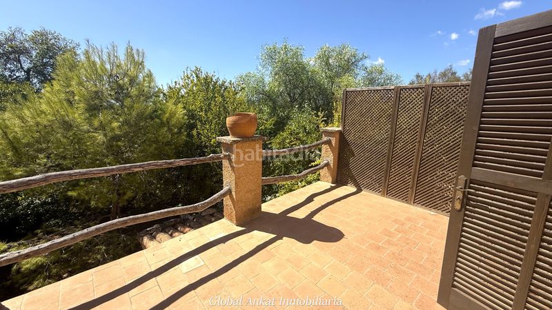 Foto 8b18c8e5-91bf-4ff0-8324-b89190163a49. Masía exclusiva finca rústica tradicional con piscina y casa de invitados a minutos (ref. f2087) en Santanyí