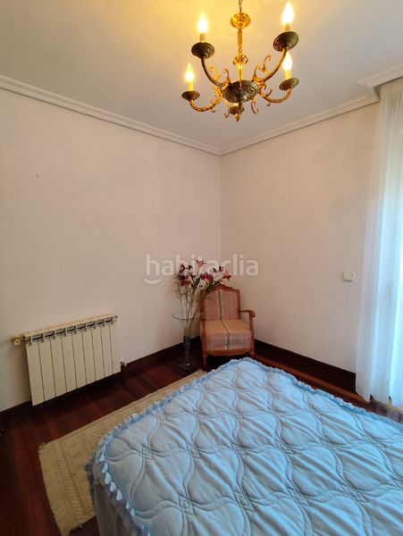 Foto 727fa888-7363-4ea2-a489-008193e01b86. Xalet amb xemeneia calefacció aparcament piscina a Bareyo