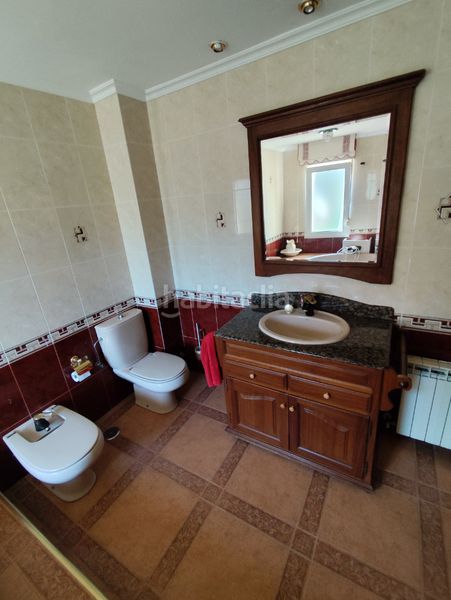 Foto 72acb896-dba0-42c8-993e-daee74a877ba. Xalet amb xemeneia calefacció aparcament piscina a Bareyo