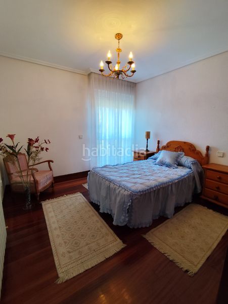 Foto f9bd7477-18b6-430c-967c-d471b3ef8ff1. Xalet amb xemeneia calefacció aparcament piscina a Bareyo