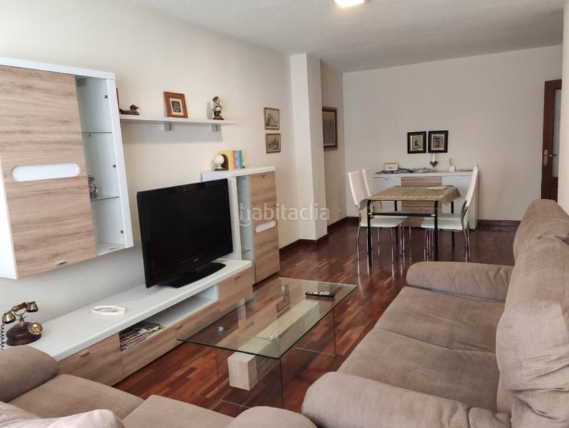 Foto 115b83d3-31da-4779-9259-3a4f644ddc3b. Alquiler piso en calle las rebolledas 2 piso completo o por habitaciones en Burgos