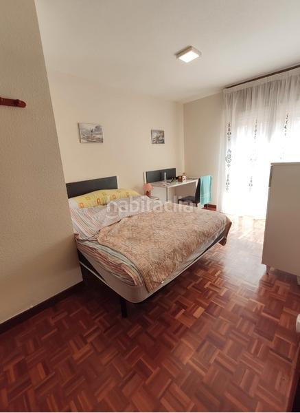 Foto 52409bad-d78c-4c12-81b3-e8edad3b632f. Alquiler piso en calle las rebolledas 2 piso completo o por habitaciones en Burgos