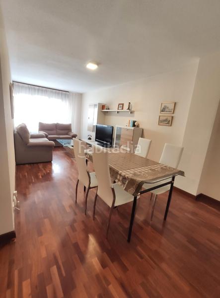 Foto 949a0f4d-774b-44f9-8609-f9f20332b3f5. Alquiler piso en calle las rebolledas 2 piso completo o por habitaciones en Burgos
