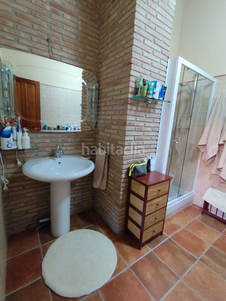 Foto 74b8215a-8451-44e4-8658-3bf8d8848f76. Casa amb xemeneia calefacció aparcament piscina a Quintanillas (Las)