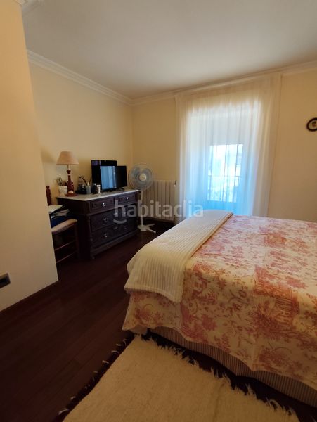 Foto 887355ee-530d-4a56-8fb2-b5340d413d65. Casa amb xemeneia calefacció aparcament piscina a Quintanillas (Las)