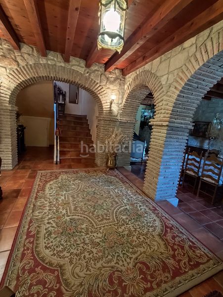 Foto ca250483-c1cb-4c74-93a3-f38f44894420. Casa amb xemeneia calefacció aparcament piscina a Quintanillas (Las)