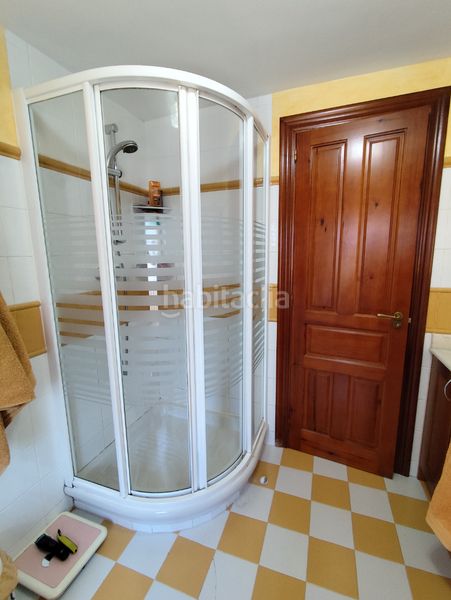 Foto f32bd345-28b4-45c4-82d8-e9c618817ccb. Casa amb xemeneia calefacció aparcament piscina a Quintanillas (Las)