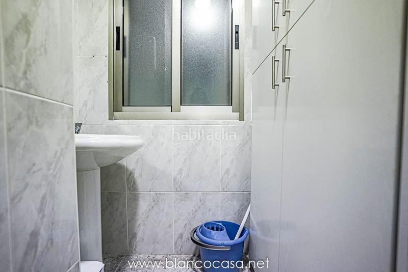 Foto c57388b6-3d25-498c-8b7b-0710a4c81ca5. Miete büro in Carballo