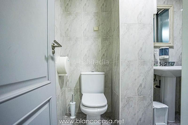 Foto c5ad5b84-8e0c-42d5-9f9b-8c8da7af041a. Miete büro in Carballo