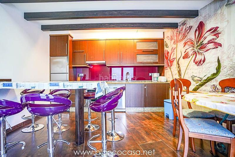 Foto 06a615c4-9c0b-4293-93a1-ebd5b2234d0d. Haus mit heizung in Vimianzo