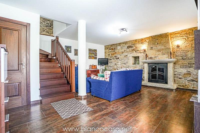 Foto 14509fe0-2146-42c5-970f-7ef0cd77121e. Haus mit heizung in Vimianzo