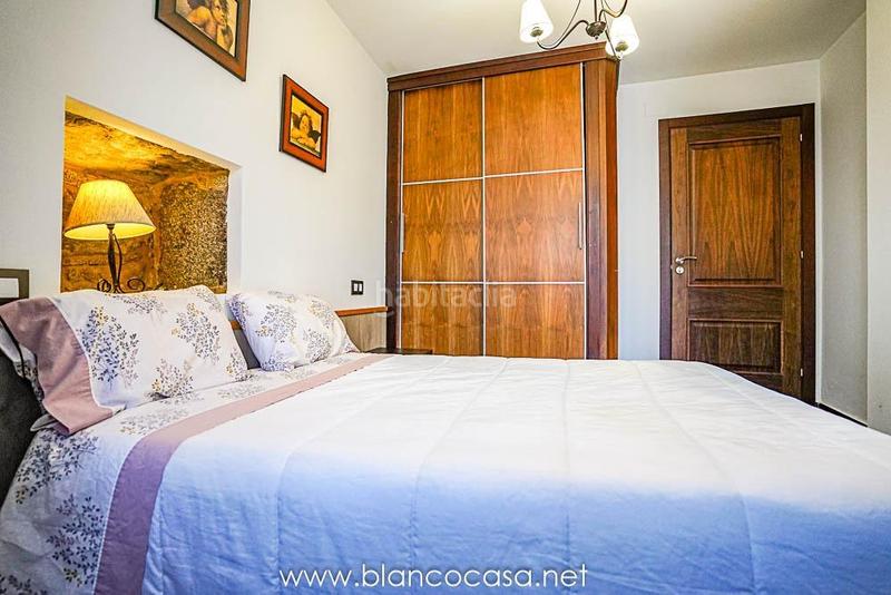 Foto c78424be-15e5-41a7-8741-9f047e33f2ed. Haus mit heizung in Vimianzo