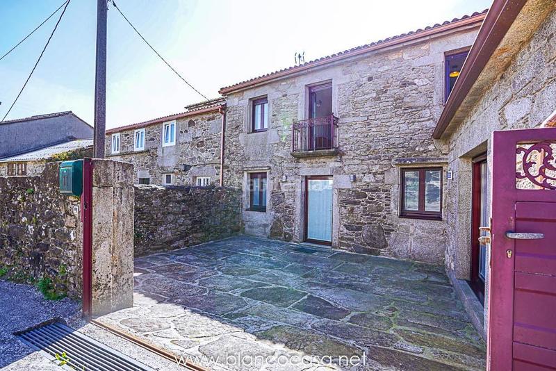 Foto d51bf416-4286-478c-9749-8599709ba461. Haus mit heizung in Vimianzo