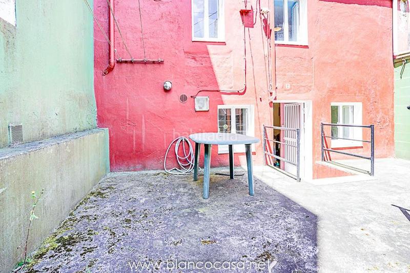 Foto f505e685-8398-4424-a579-c21d020e9f6e. Casa amb calefacció a Ponteceso