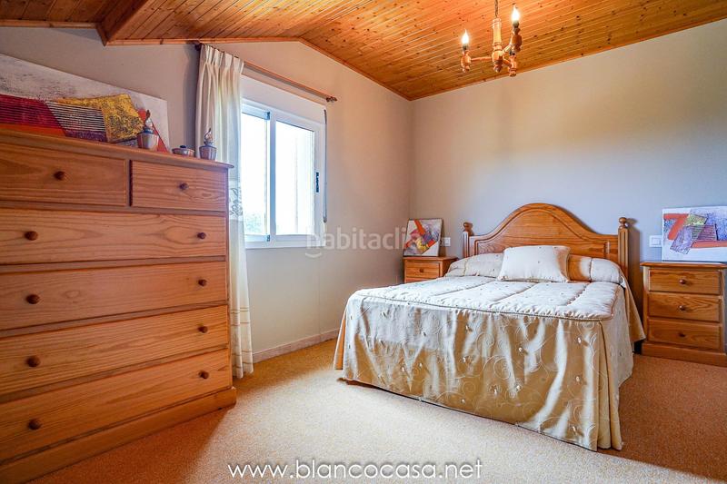 Foto 268ff1a5-78a7-424b-9c1b-1f36b9da9973. Casa tu refugio perfecto en seiruga espaciosa casa con terreno y con vistas al mar !! en Malpica de Bergantiños