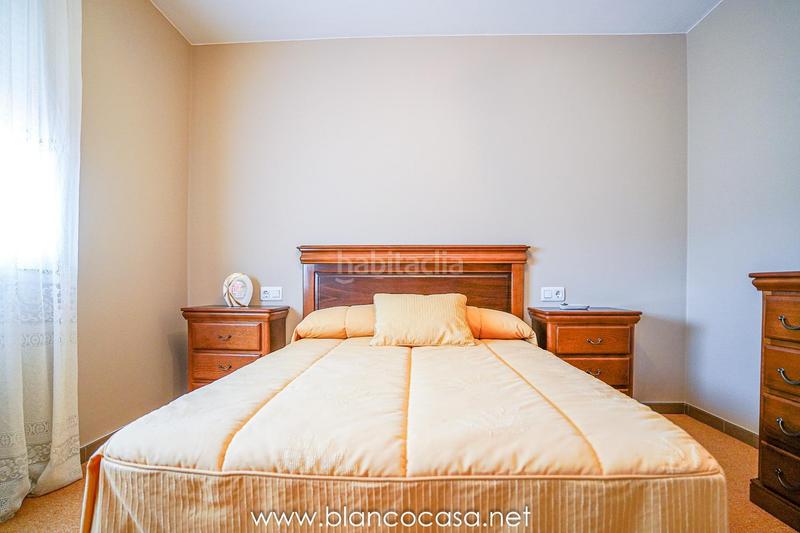 Foto 2c5dace7-d3aa-4e17-91ff-1139f77f9656. Casa tu refugio perfecto en seiruga espaciosa casa con terreno y con vistas al mar !! en Malpica de Bergantiños
