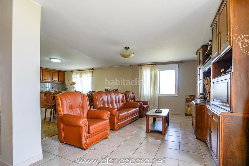 Foto 326d227f-c317-4780-ad27-c22e82ba624d. Casa tu refugio perfecto en seiruga espaciosa casa con terreno y con vistas al mar !! en Malpica de Bergantiños