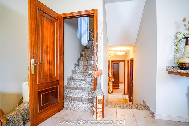 Foto c43fe0a0-c904-4e0e-af43-57815e8ded83. Casa tu refugio perfecto en seiruga espaciosa casa con terreno y con vistas al mar !! en Malpica de Bergantiños