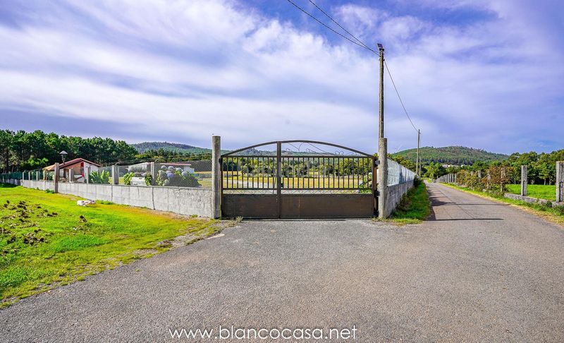 Foto 59c9f50d-328f-49c9-b2d3-3127bf1f332c. Finca rústica a Zas