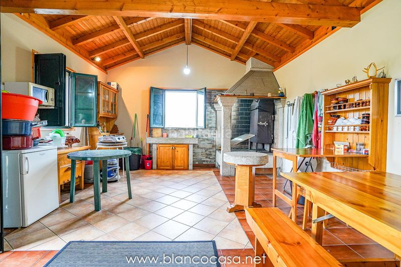 Foto 5f53d08d-c169-470f-bf4f-370aad2c7757. Finca rústica a Zas