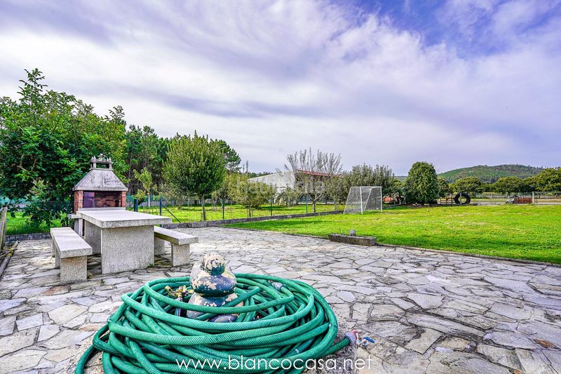 Foto 7a8ff7a2-9463-4261-ba92-02b536cff013. Finca rústica a Zas