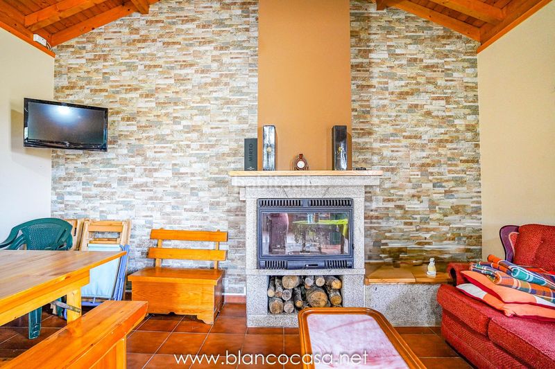 Foto 991bb7fc-148d-4ffd-b774-07b8c0bad56e. Finca rústica a Zas