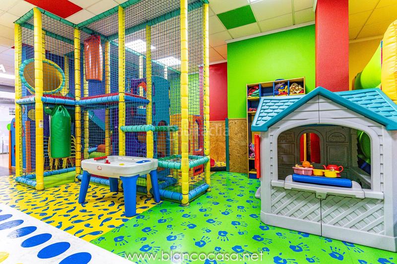 Foto 42a480c4-a3a6-491b-9290-94c0b35788ea. Location local commercial dans Carballo