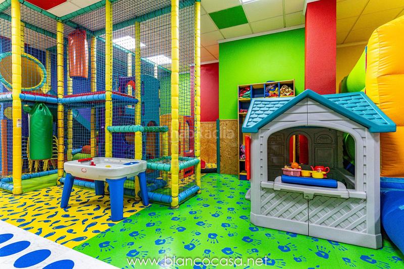 Foto 47c38962-1968-40bf-a7b2-7bc4022b7a76. Location local commercial dans Carballo