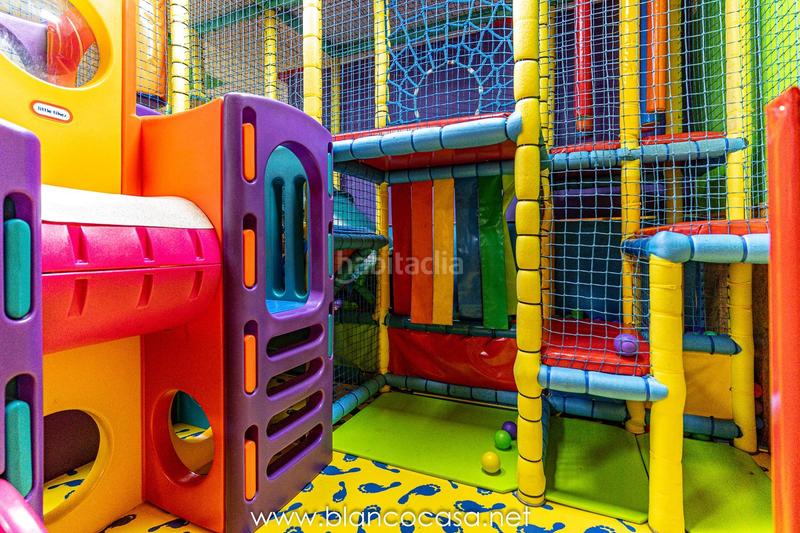 Foto 9c0e34c8-c585-47a8-974f-c2b61103701e. Location local commercial dans Carballo