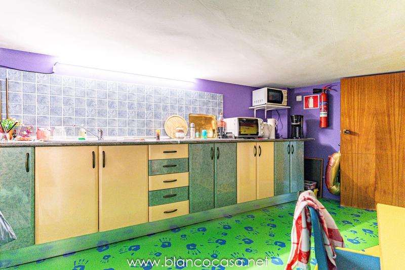 Foto a25c236d-7468-4b44-8ecc-98fe3e888bb9. Location local commercial dans Carballo