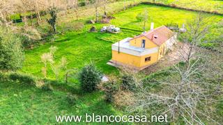 Maison à Ponteceso. Casa con terraza y terreno en ponteceso a coruña por tan solo 69