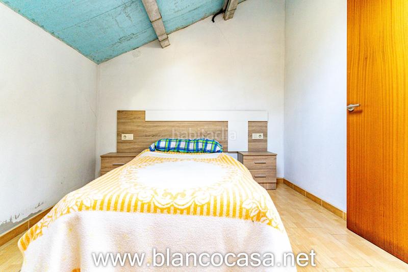 Foto a125faca-dfd6-4e28-85af-3f8d4cfbc0f4. Casa  con terraza y terreno a coruña por tan solo 69.990 ! en Ponteceso