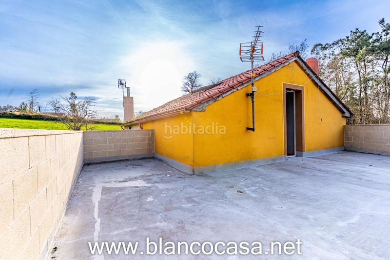 Foto b63e01c7-4140-487a-ba81-00e12103ee3e. Casa  con terraza y terreno a coruña por tan solo 69.990 ! en Ponteceso