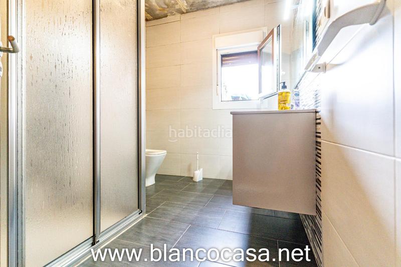 Foto b65cfda6-3957-4813-bc6f-34309562813c. Casa  con terraza y terreno a coruña por tan solo 69.990 ! en Ponteceso
