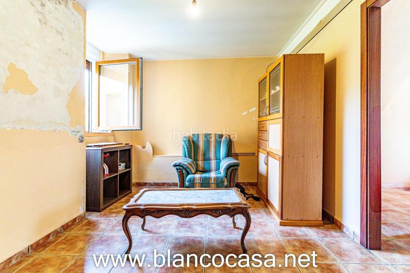 Foto b748f899-d058-4c93-a25b-4bd0a46aa02f. Casa  con terraza y terreno a coruña por tan solo 69.990 ! en Ponteceso