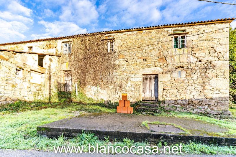 Foto bf4743f1-9e13-4691-b2de-60c6fbced5ba. Casa in Corgo (O)