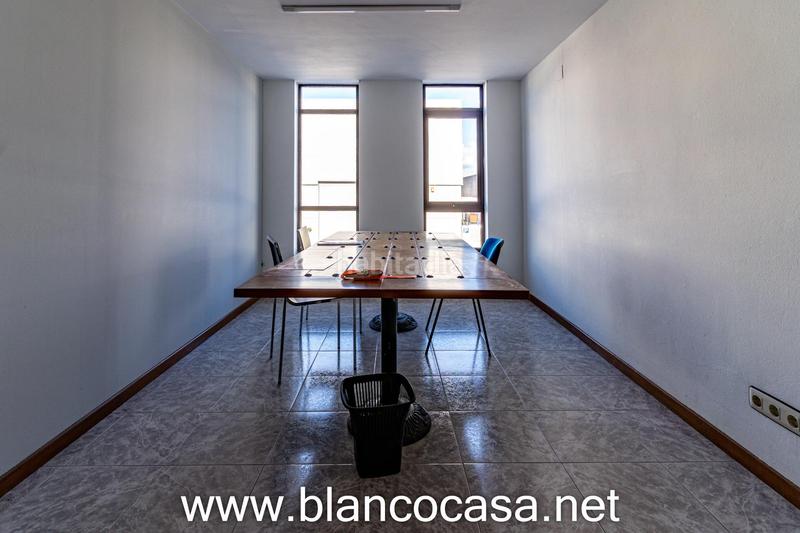 Foto 487b3d92-721b-4dea-a972-57f0c48cacc7. Miete büro in Carballo