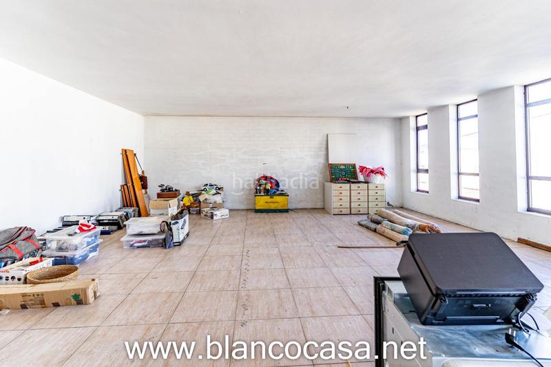 Foto f725ac43-8891-42ae-a8b0-7516ad9ca7ed. Miete büro in Carballo