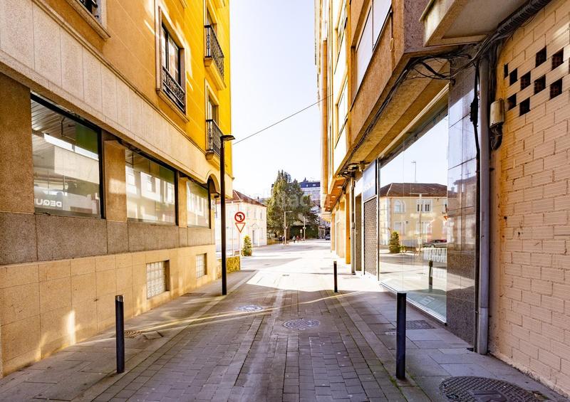 Foto 71debfef-a0f4-488c-bc78-fd6bebd8465d. Local comercial local en 1 planta en pleno centro tu próximo negocio empieza aquí! en Carballo