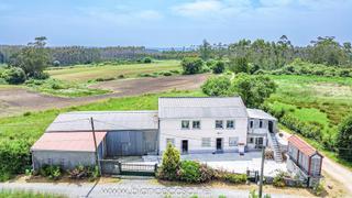 Casa a Coristanco. Casa con terreno lista para entrar a vivir por 125.000 en corist