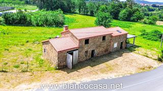 Casa a Carballo. Casa para rehabilitar y con 6.676m2 de terreno con proyecto inic