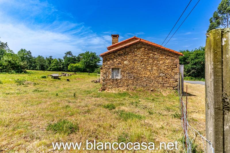 Foto 2c65fd3f-3157-49c9-8ccc-651d72038e6d. Casa  para rehabilitar y con 6.676m2 de terreno con proyecto iniciado en sofán a coruña! en Carballo