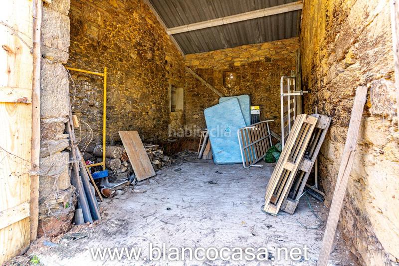 Foto f6a29f3b-3740-4379-aab1-6433d0fe1d71. Casa  para rehabilitar y con 6.676m2 de terreno con proyecto iniciado en sofán a coruña! en Carballo